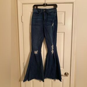 Women's Distressed Flare Jeans YMI Gigi Fit. Juniors 11/30.
